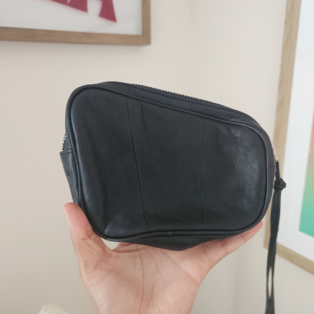 🔥SOLD🔥 L.A.M.B. Leather Mini Black Hand Pouch - Picture 4 of 10